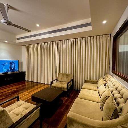 Brand New Water Front Luxury Cinnamon Suites Apartment In Heart Of Colombo City Kültér fotó
