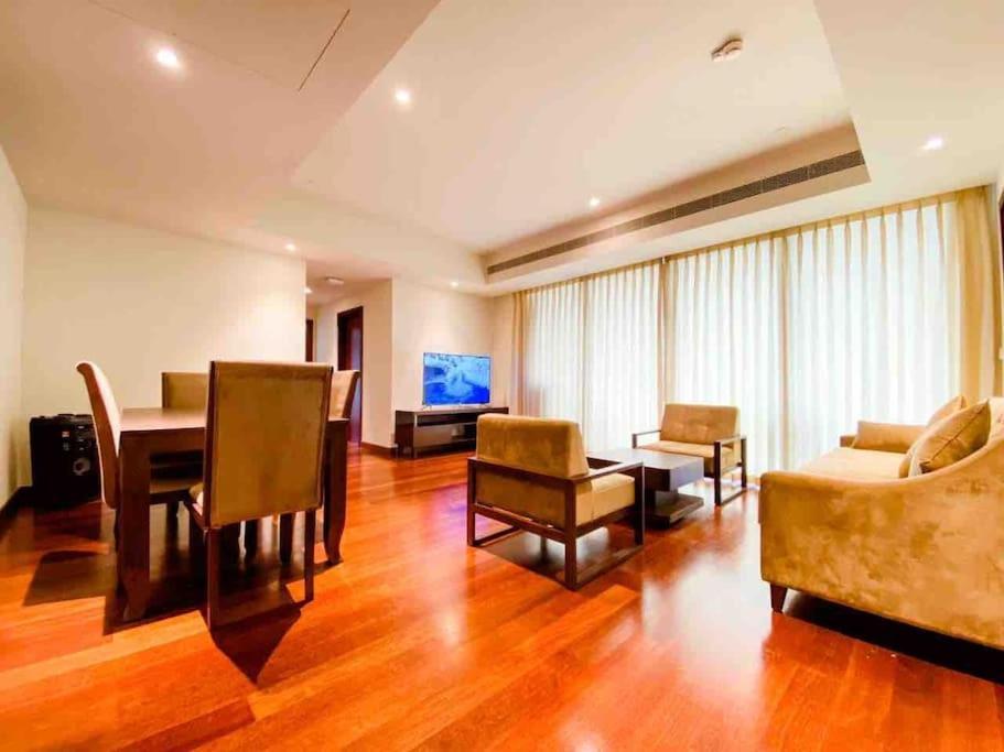 Brand New Water Front Luxury Cinnamon Suites Apartment In Heart Of Colombo City Kültér fotó