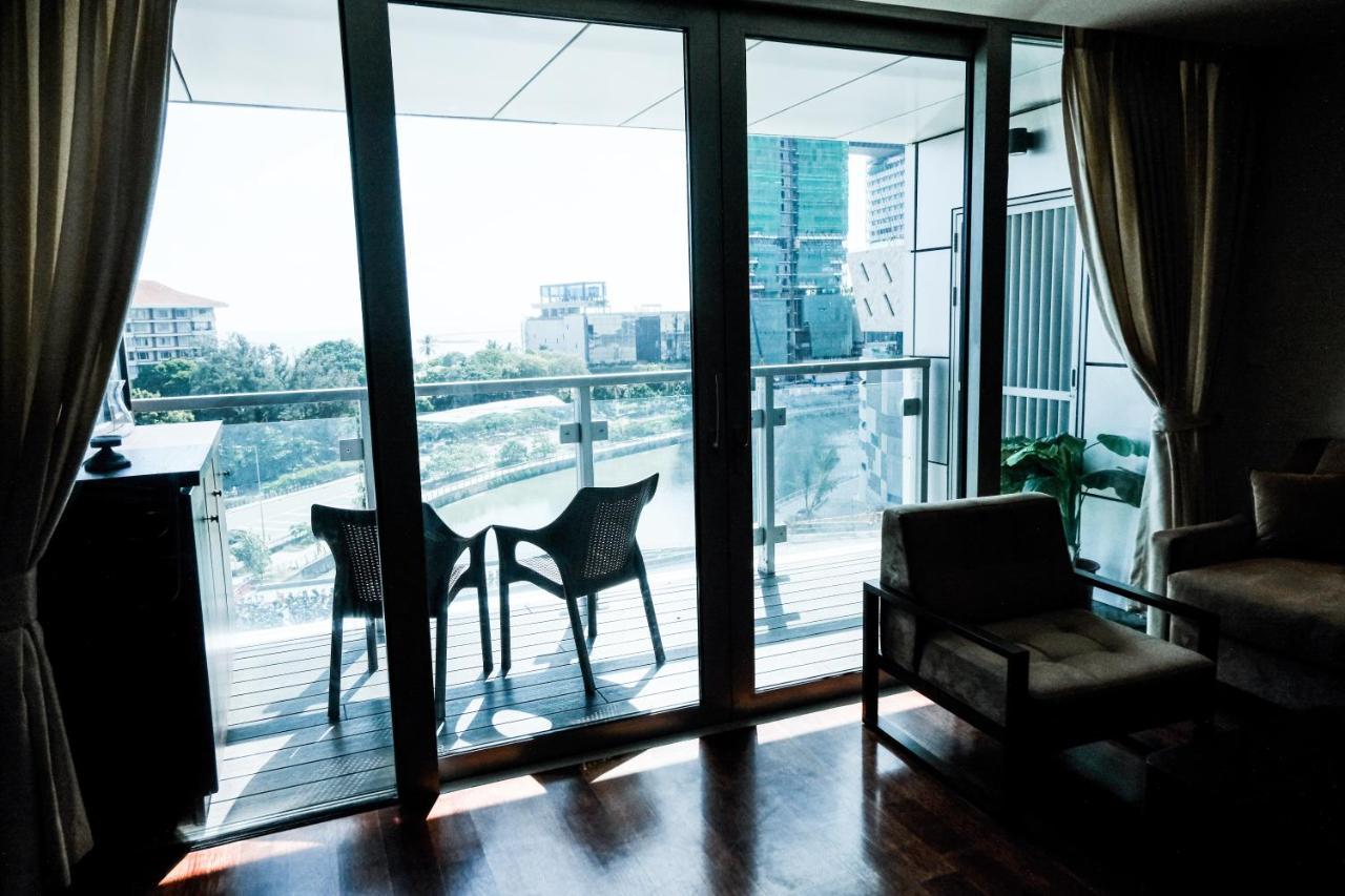 Brand New Water Front Luxury Cinnamon Suites Apartment In Heart Of Colombo City Kültér fotó