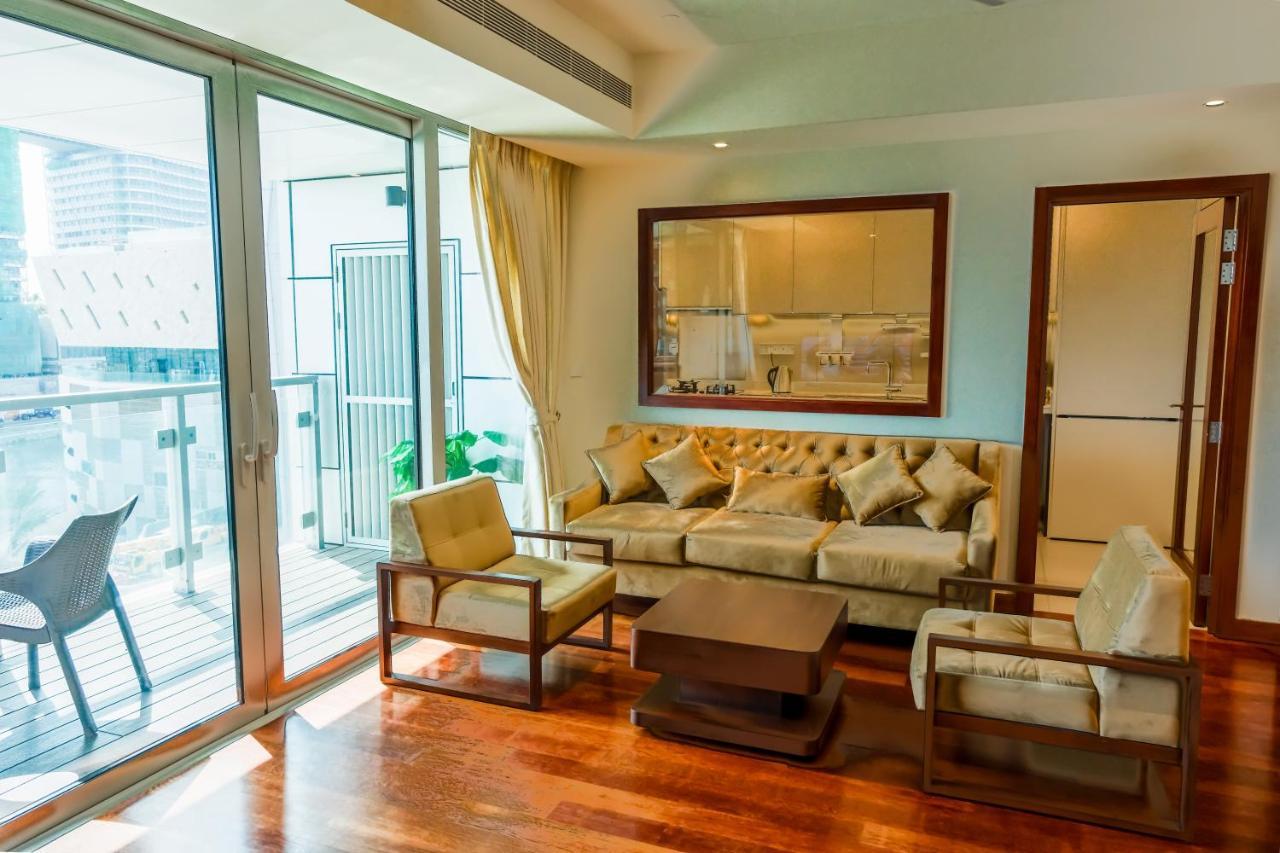 Brand New Water Front Luxury Cinnamon Suites Apartment In Heart Of Colombo City Kültér fotó