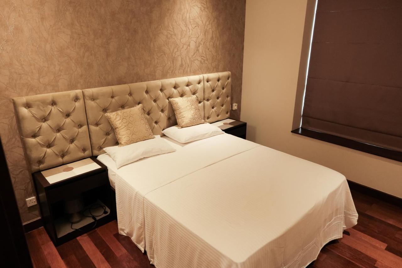 Brand New Water Front Luxury Cinnamon Suites Apartment In Heart Of Colombo City Kültér fotó