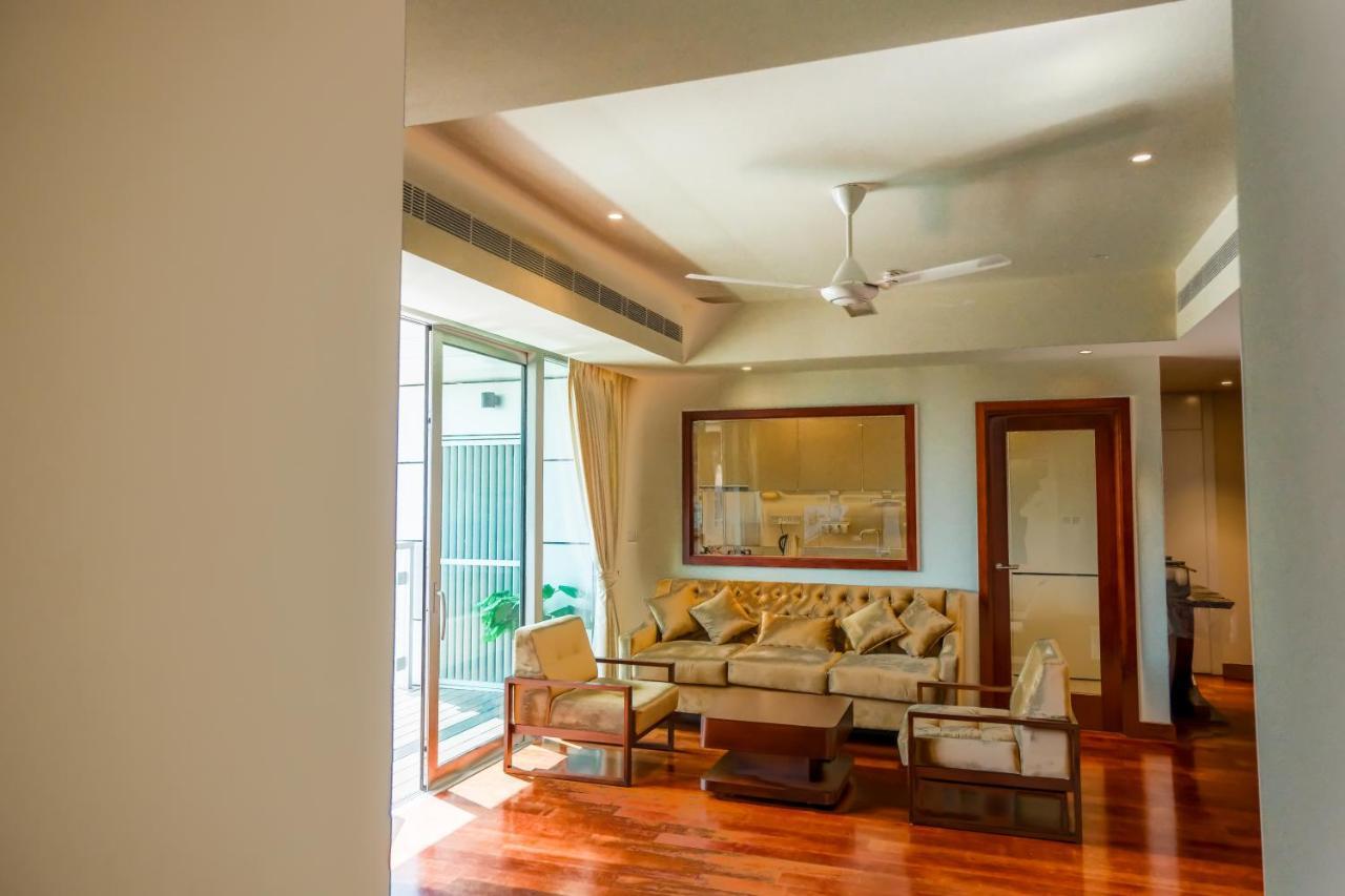 Brand New Water Front Luxury Cinnamon Suites Apartment In Heart Of Colombo City Kültér fotó