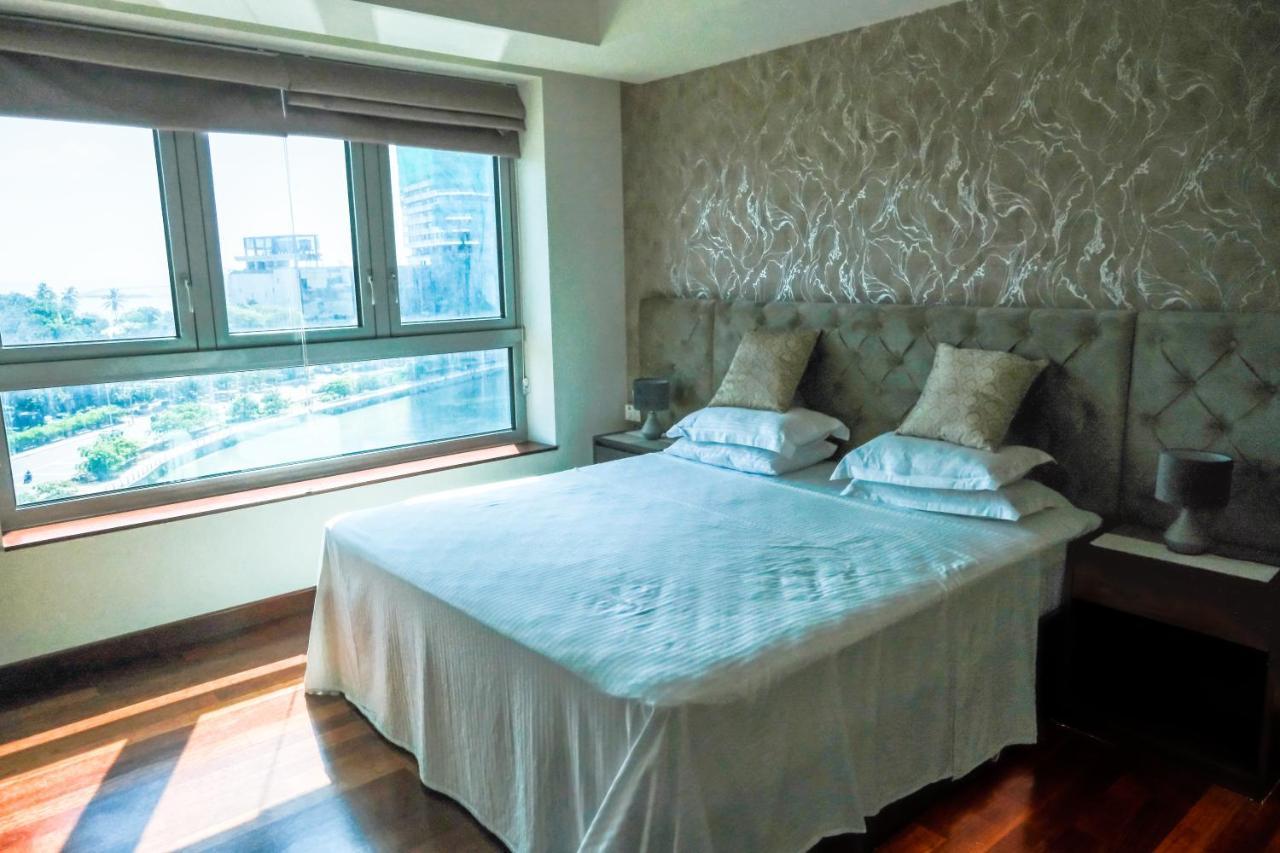 Brand New Water Front Luxury Cinnamon Suites Apartment In Heart Of Colombo City Kültér fotó