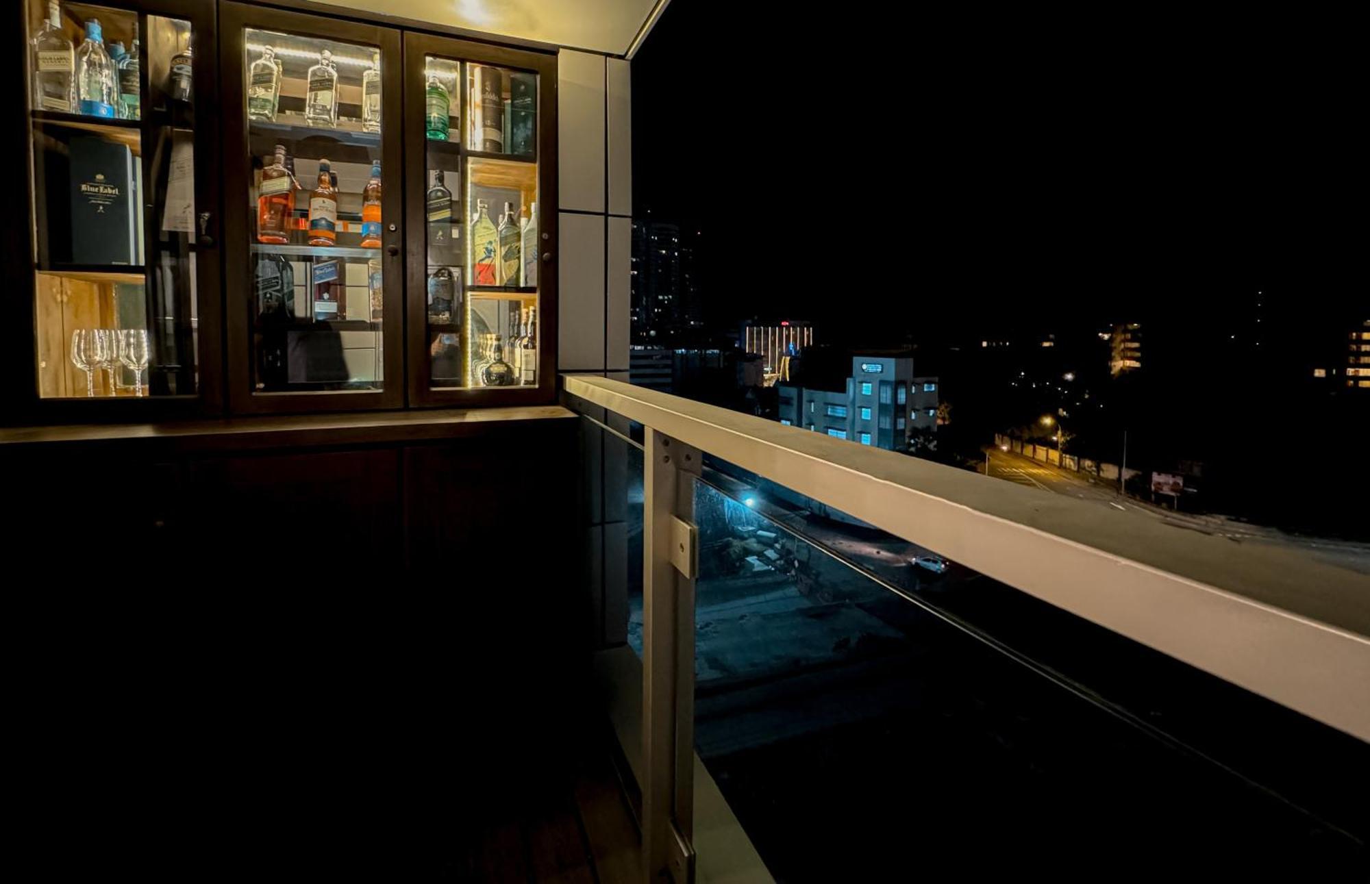 Brand New Water Front Luxury Cinnamon Suites Apartment In Heart Of Colombo City Kültér fotó