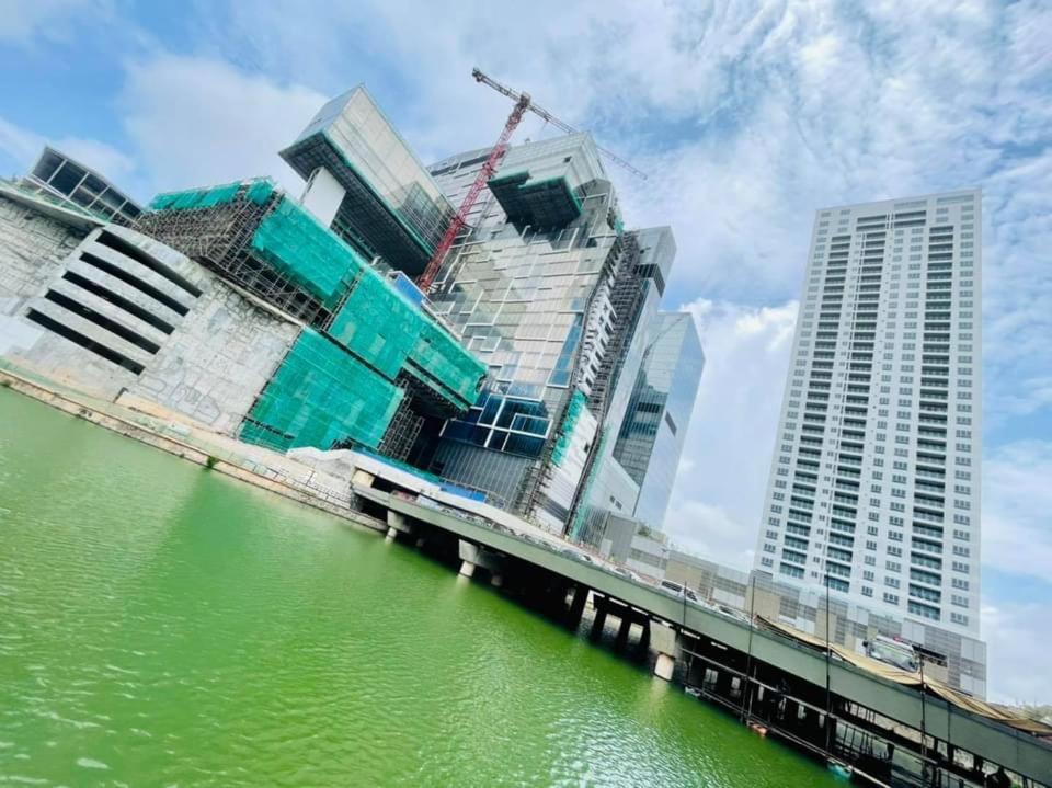 Brand New Water Front Luxury Cinnamon Suites Apartment In Heart Of Colombo City Kültér fotó